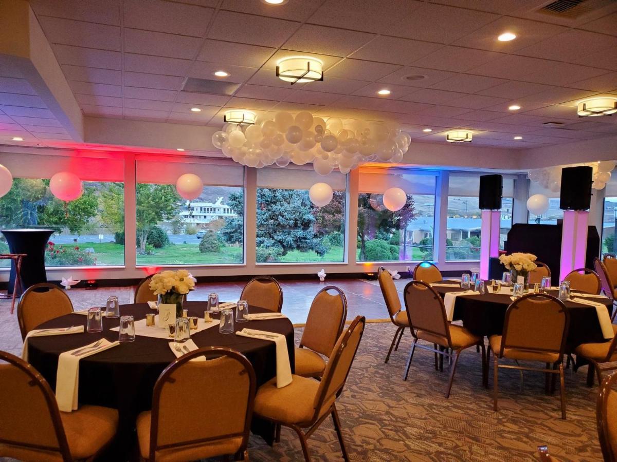 Holiday Inn Clarkston - Lewiston By Ihg Exteriör bild